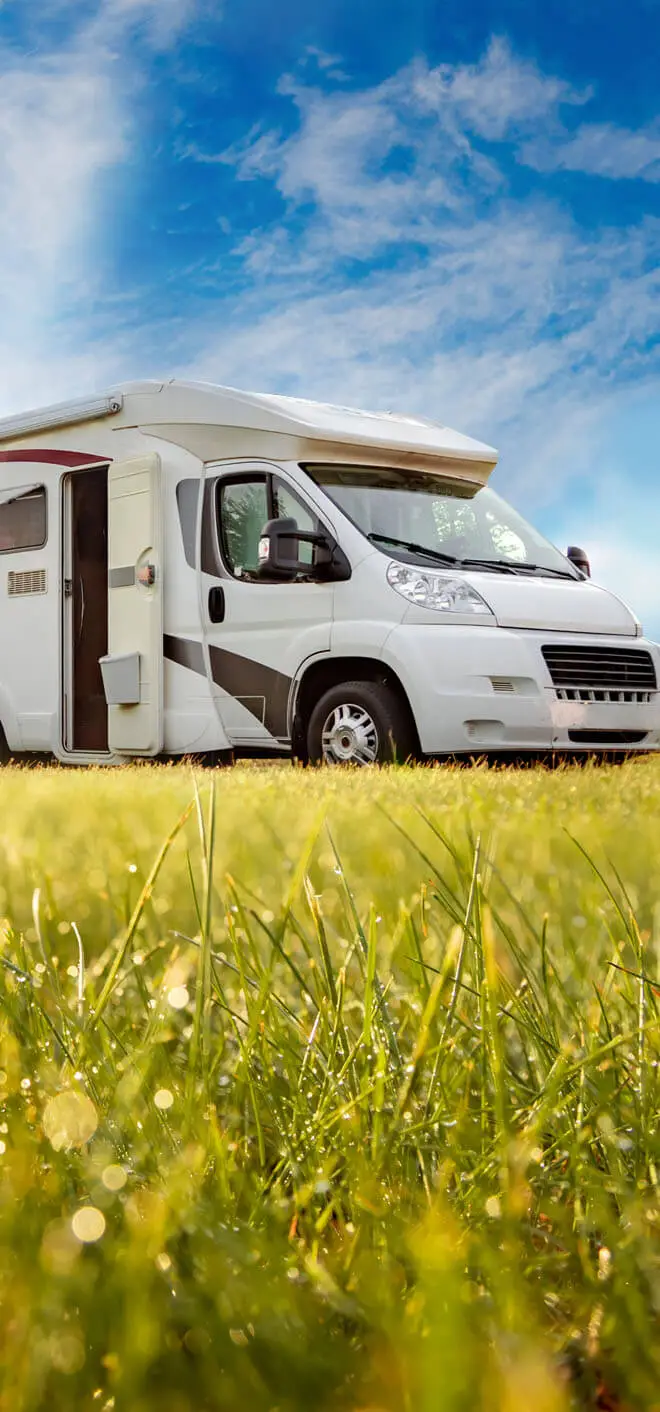 Süsel Seeparx - Camper auf dem Campingplatz